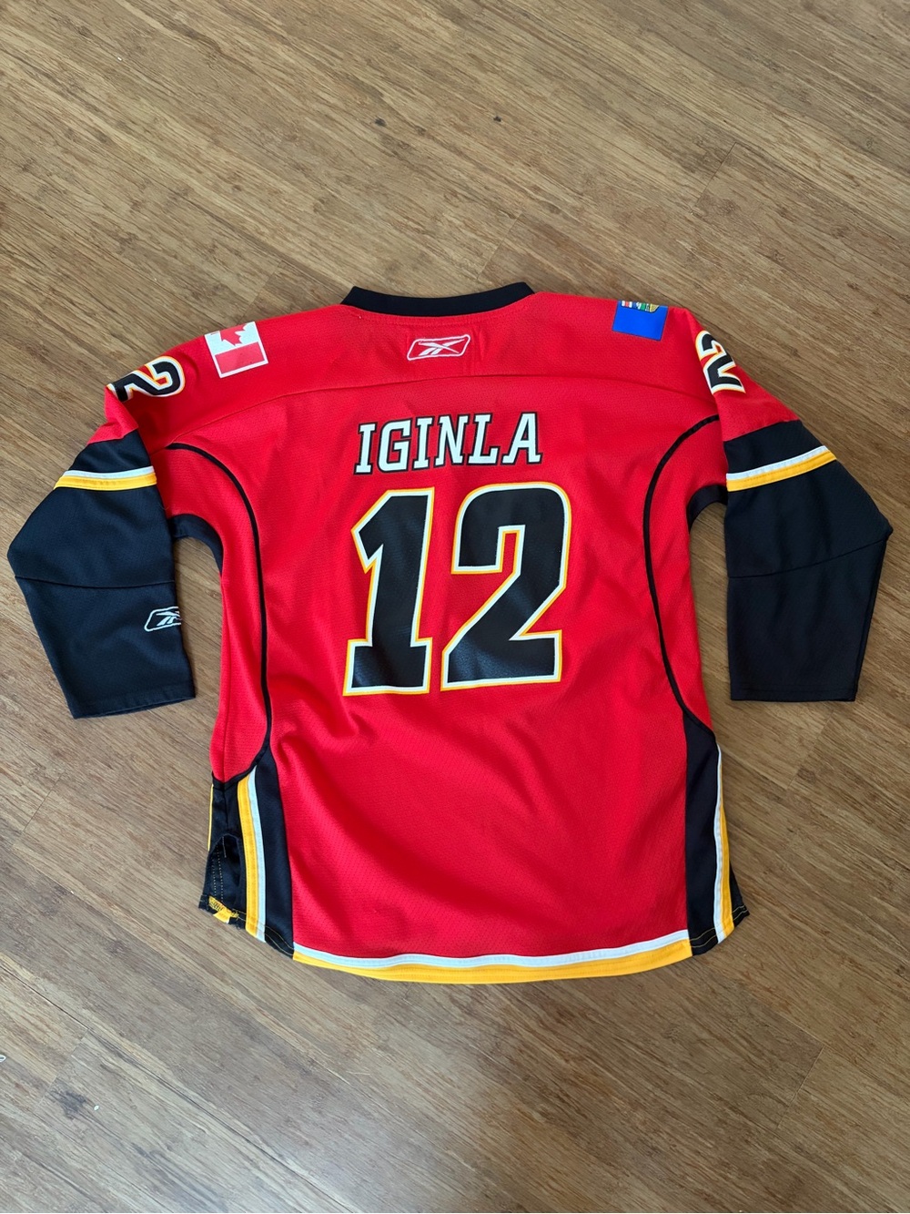 Calgary Flames Youth L/XL NHL Hockey Iginla Official Licensed Reebok Jersey #12